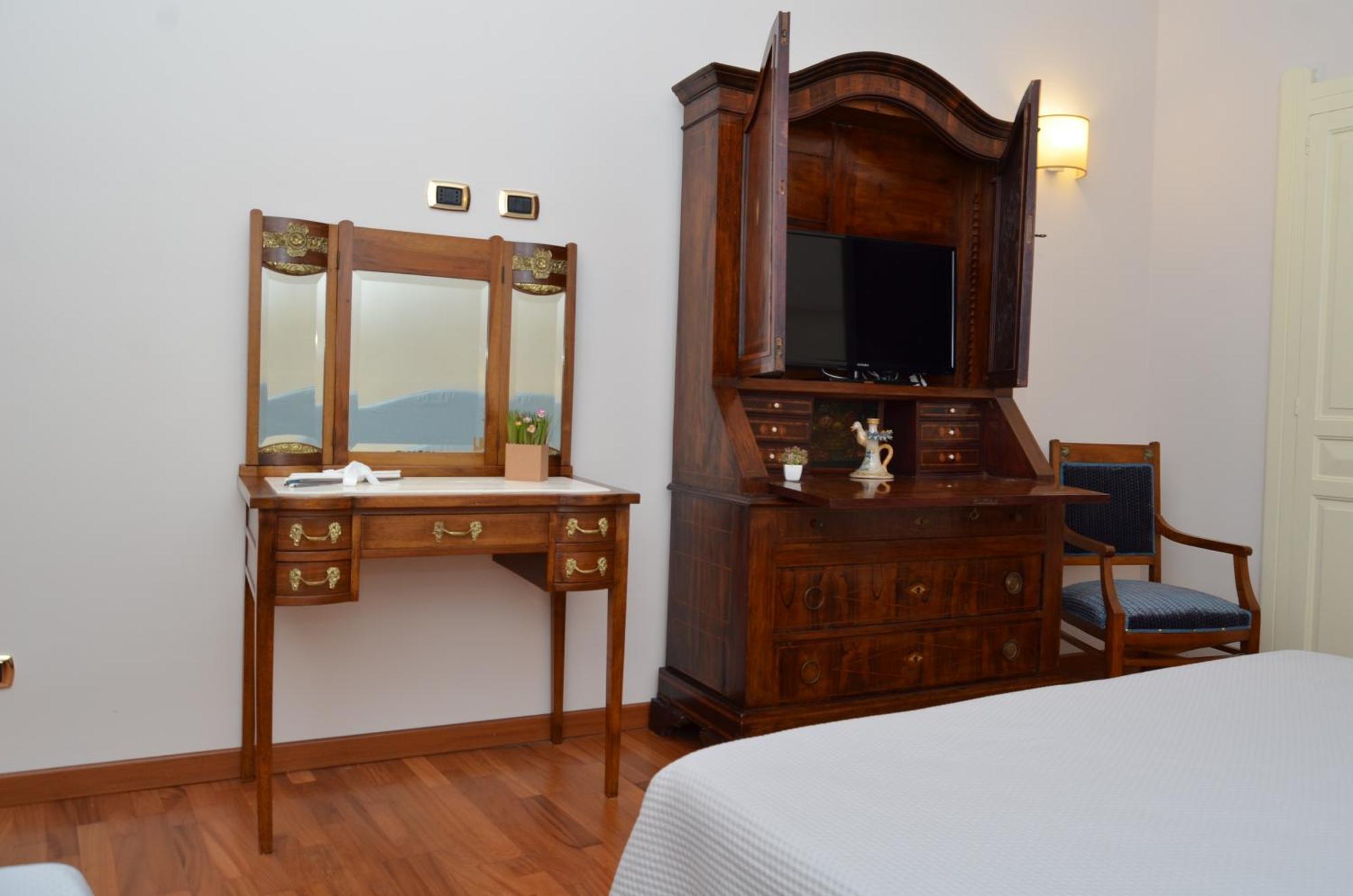 Comfort Triple Room