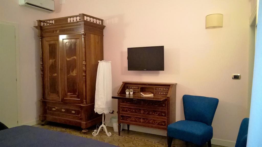Camera Quadrupla Luxury