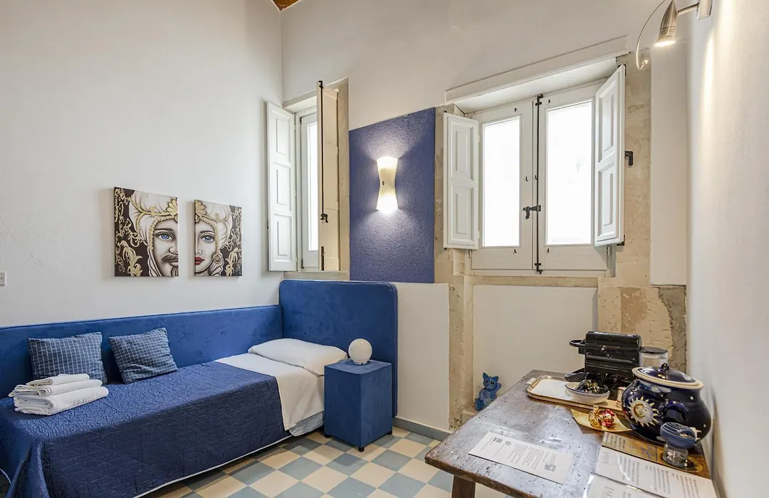 Lakkios Charming Suites And Rooms-1