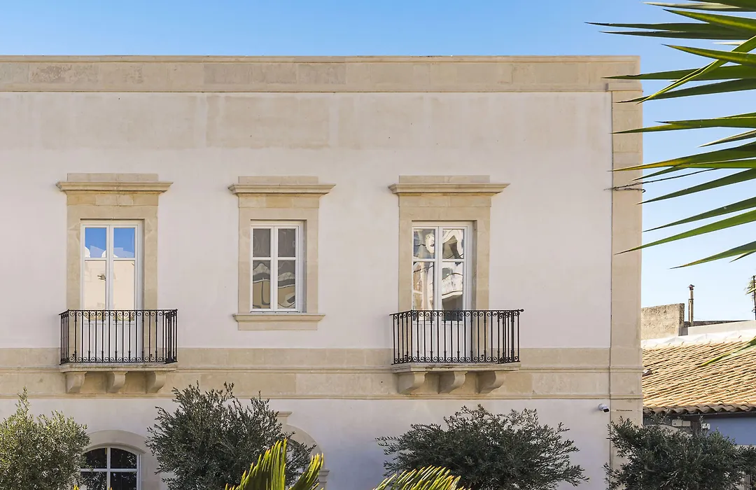 Byssus Suites-1