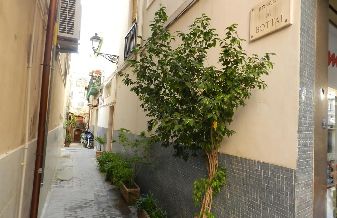 Cavour Rooms-1