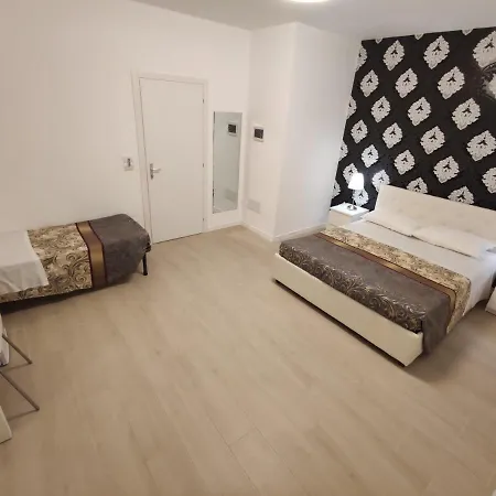Sami Luxury Rooms 3 8 0 7 9 4 9 2 5 3-3