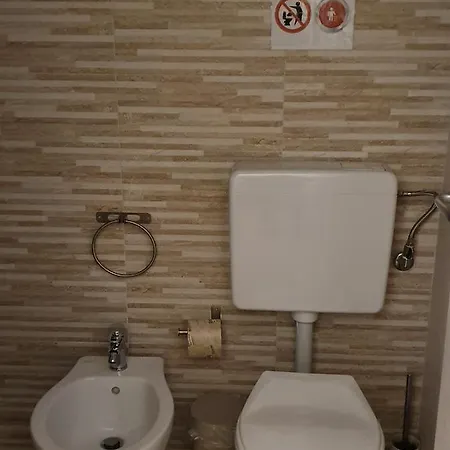 Al Blu Ortigia Apartments-3