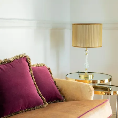 Grand Hotel Des Etrangers- The Leading Hotels Of The World-3