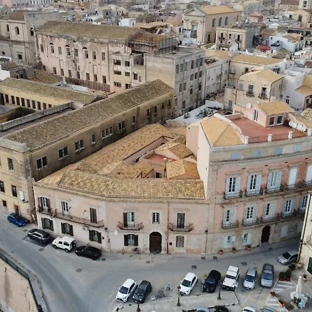 Palazzo Gancia exclusive holiday homes-2