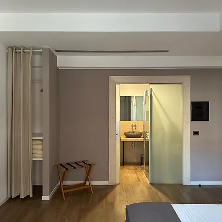 Olivia Rooms Teocrito-3