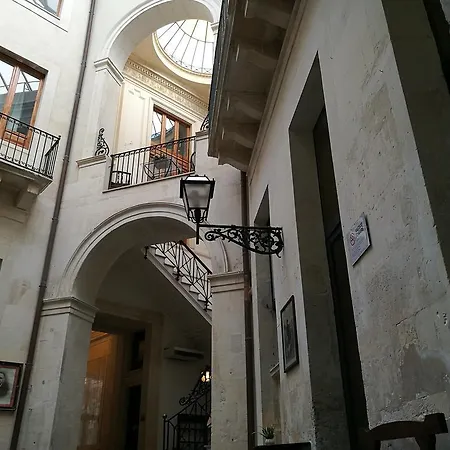 Palazzo Giaracà-2