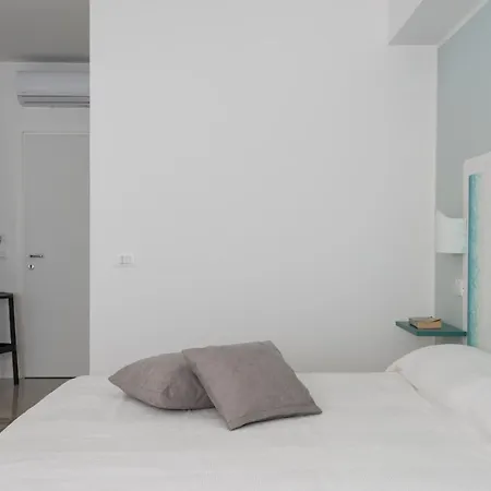 Wonderful Italy Suites-3
